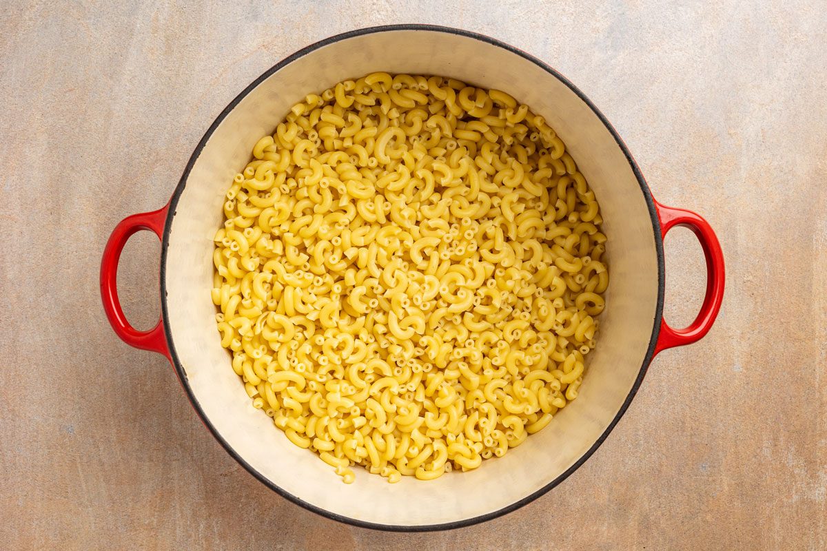 pasta cooked in a stock pot.