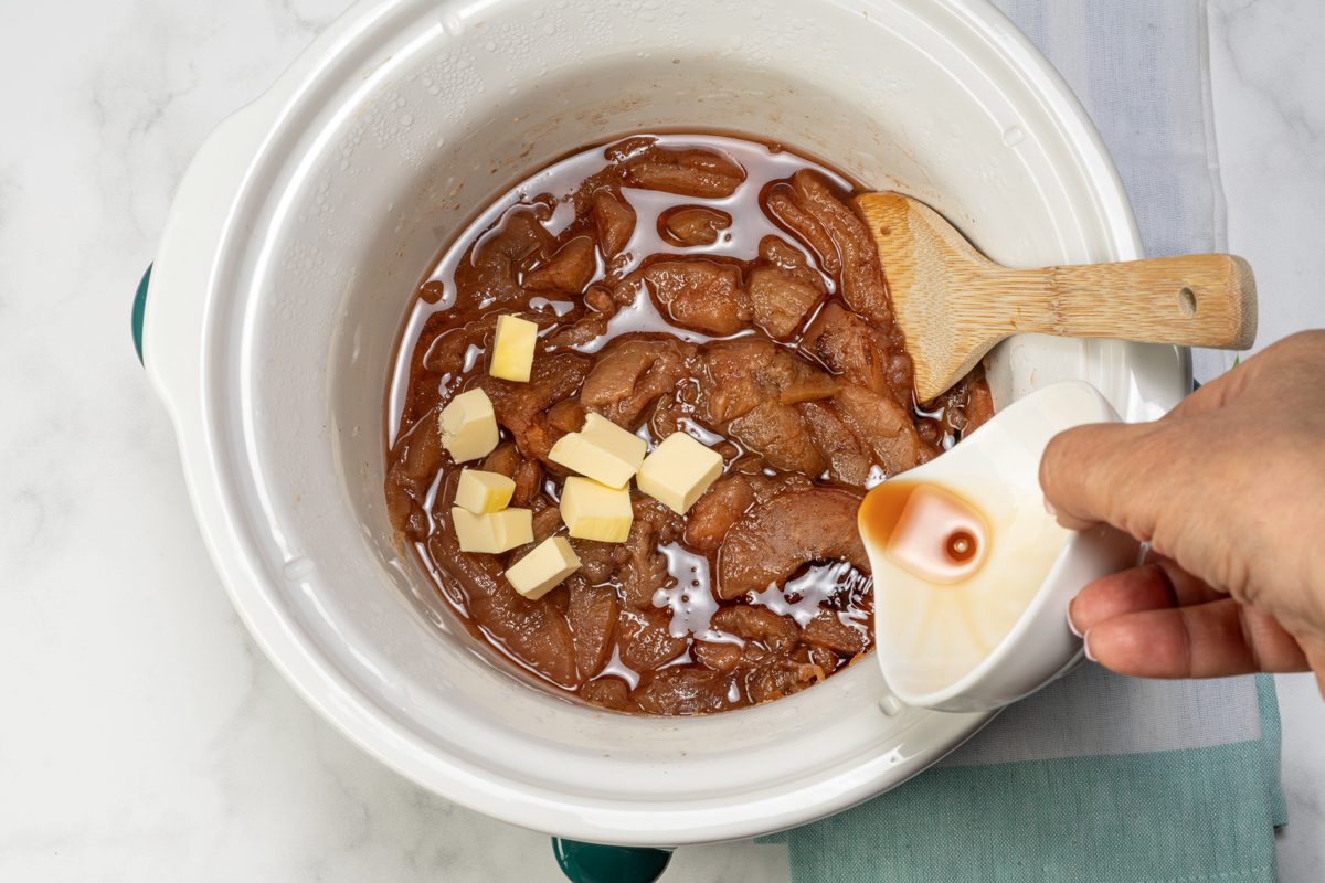 Slow Cooker Apple Sauce