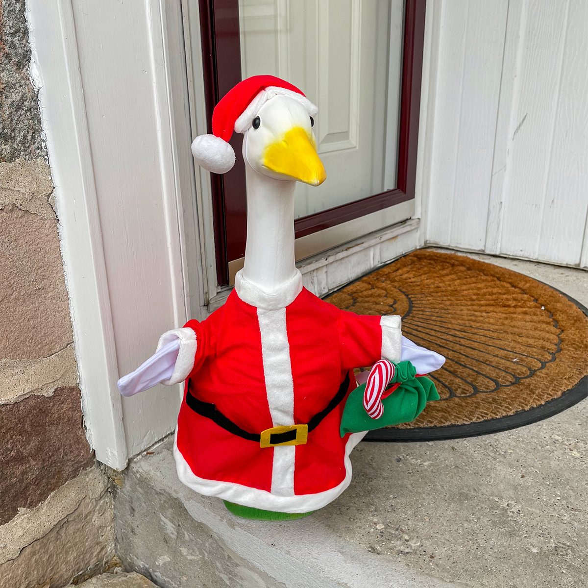 A Holiday Porch Goose Is All I Want for Kitschmas