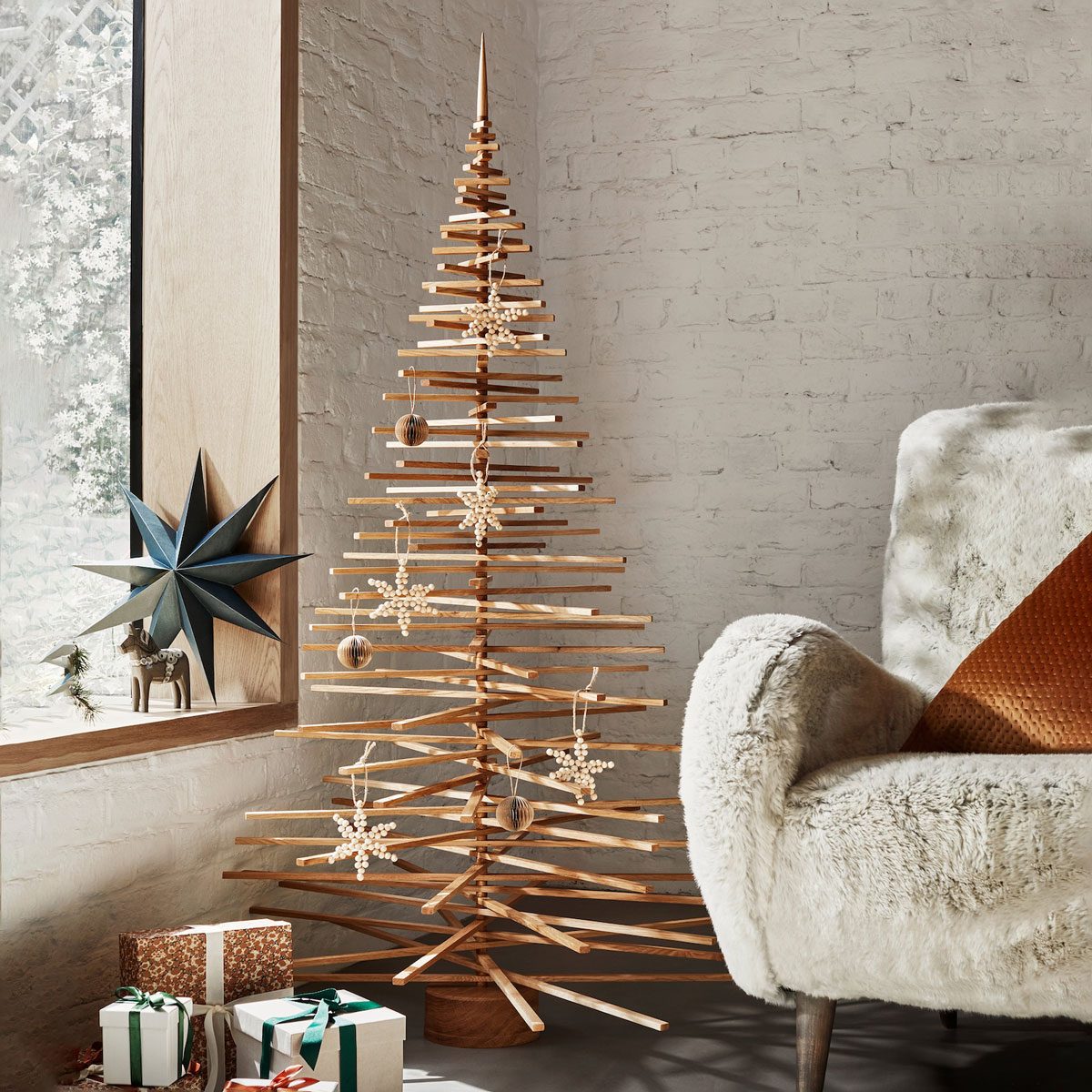 26 Fun and Festive Christmas Tree Alternatives