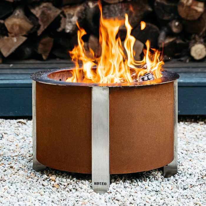 Breeo X Series 19 Smokeless Fire Pit Ecomm Via Breeo.com