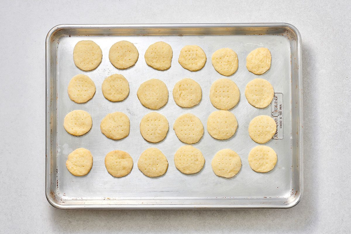 Cooked cookies on a baking sheet