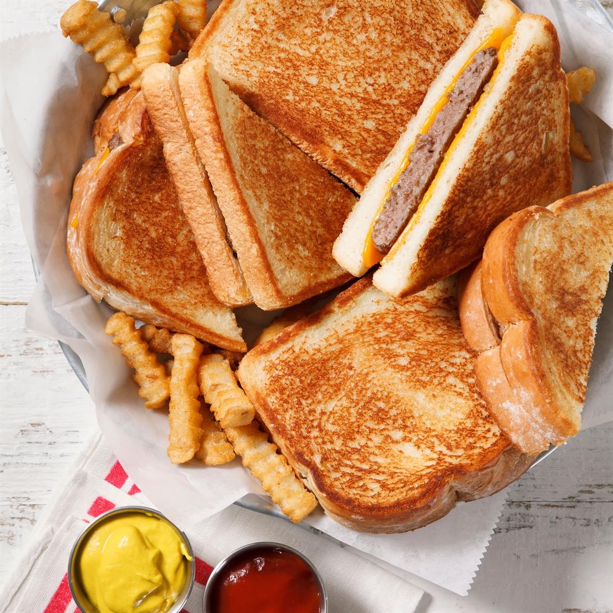 Grilled Cheeseburgers Exps Ft24 277103 Ec 1101 1
