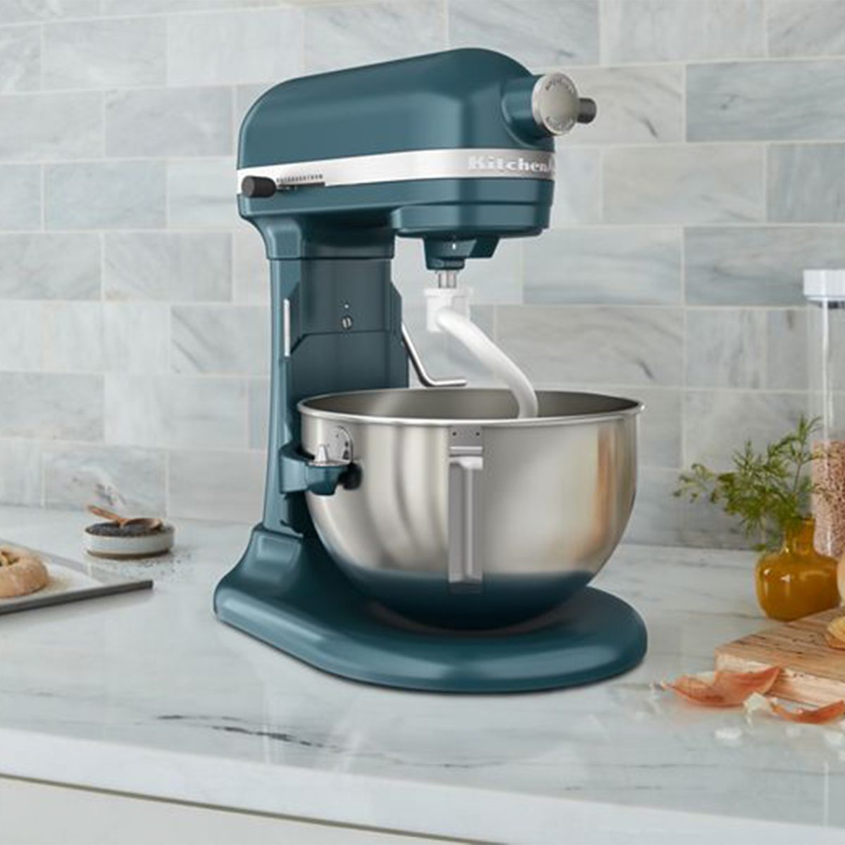 You Can Save $170 on a KitchenAid Stand Mixer—If You Act Fast!
