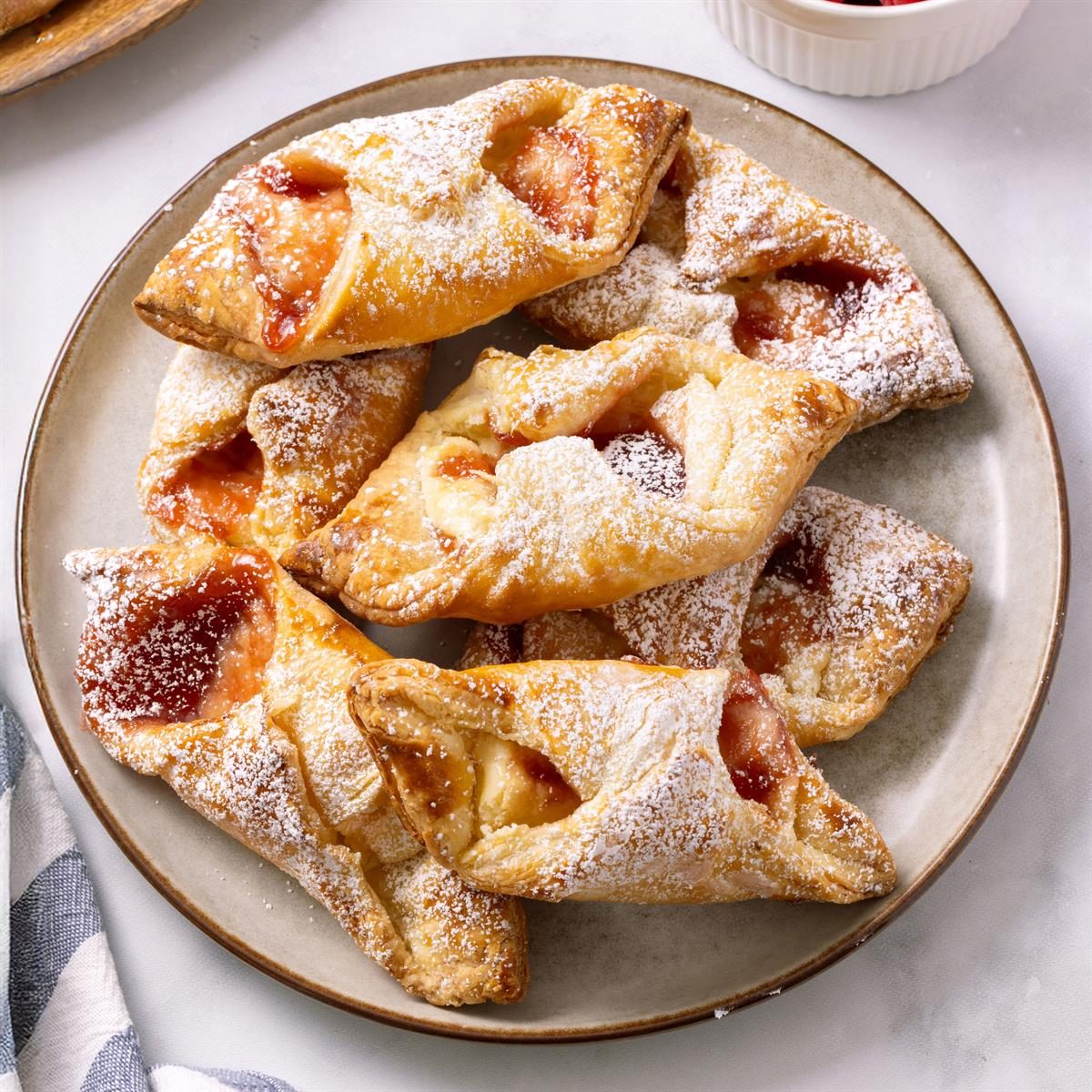 Puff Pastry Danishes Exps Tohd24 139153 Abbeylittlejohn 06