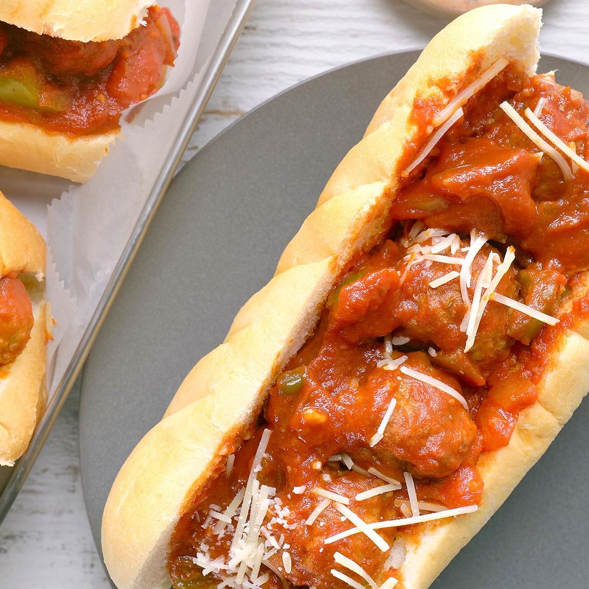 Slow Cooker Meatball Sub Exps Tohvp24 9372 Mr 10 31 1