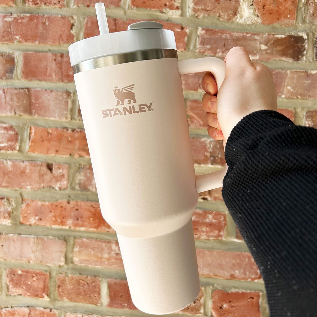 We Tried the Internet’s Favorite Water Bottle—Here’s Our Honest Review