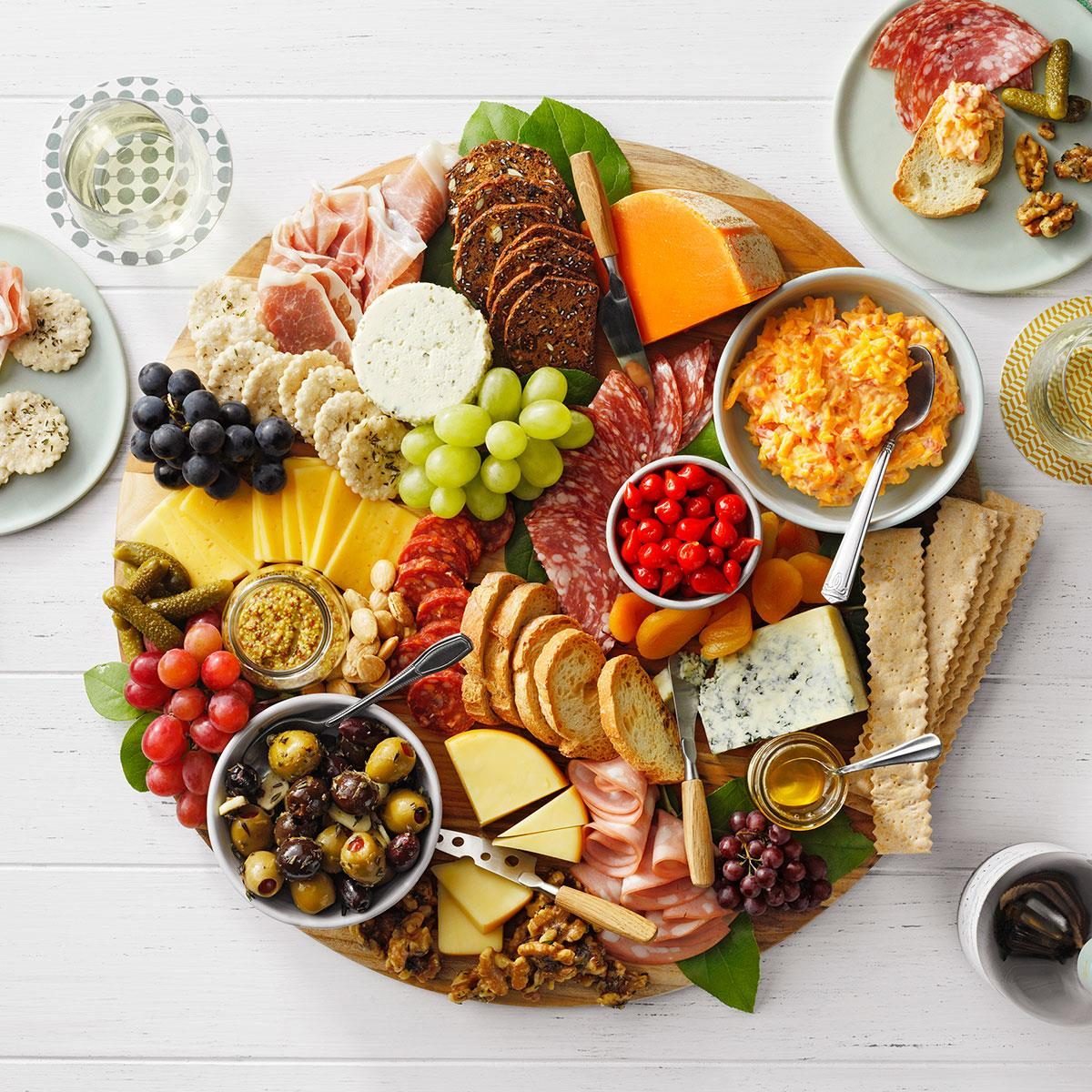 How to Make a Charcuterie Board
