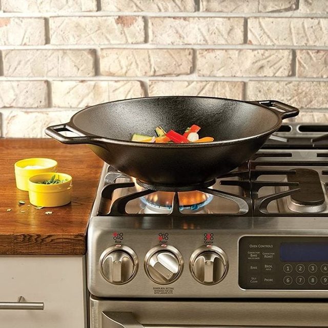 Lodge Pro Logic Wok With Flat Base Ecomm Via Amazon.com  E1647004820841