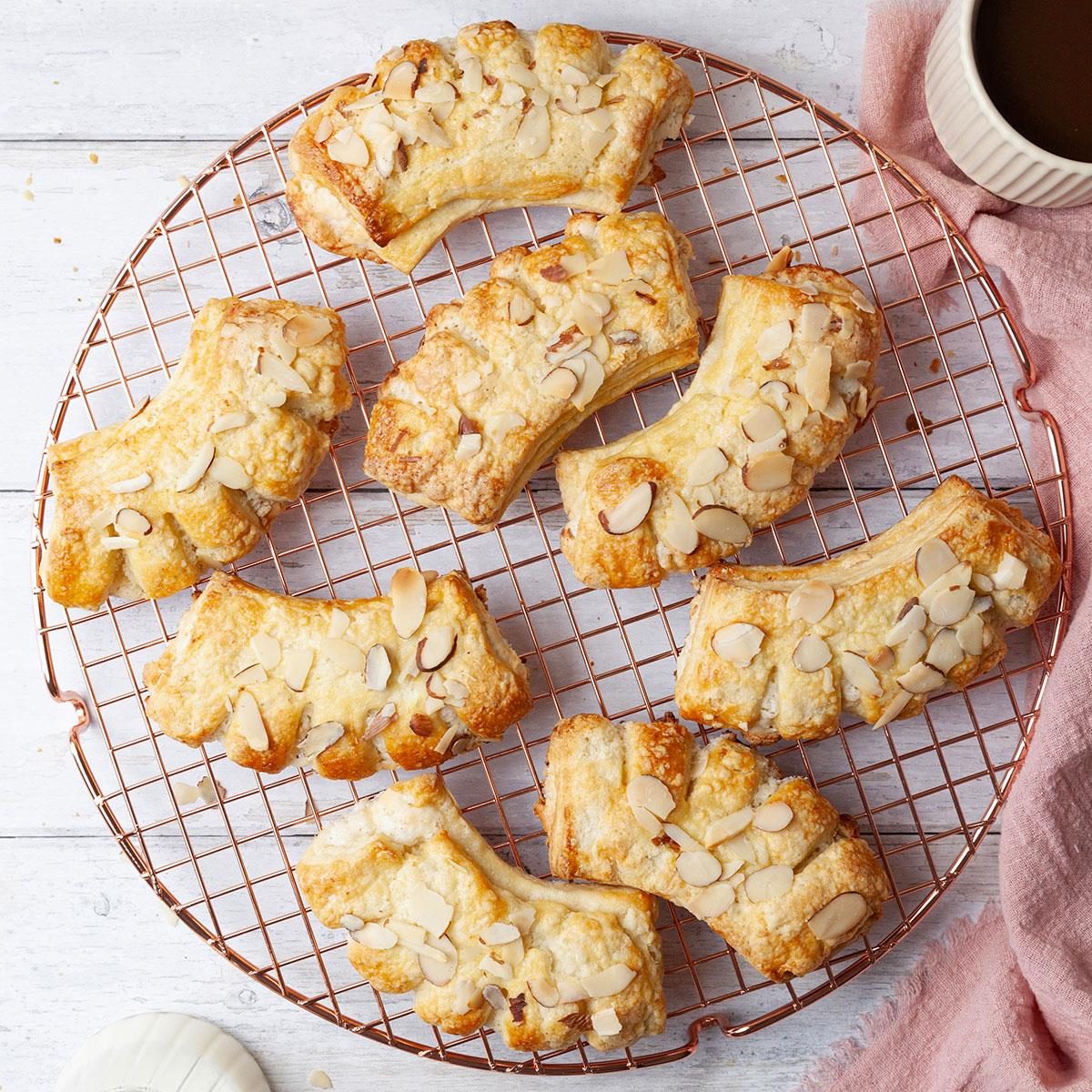 Almond Bear Claws Exps Tohd24 17081 Sarahtramonte 7