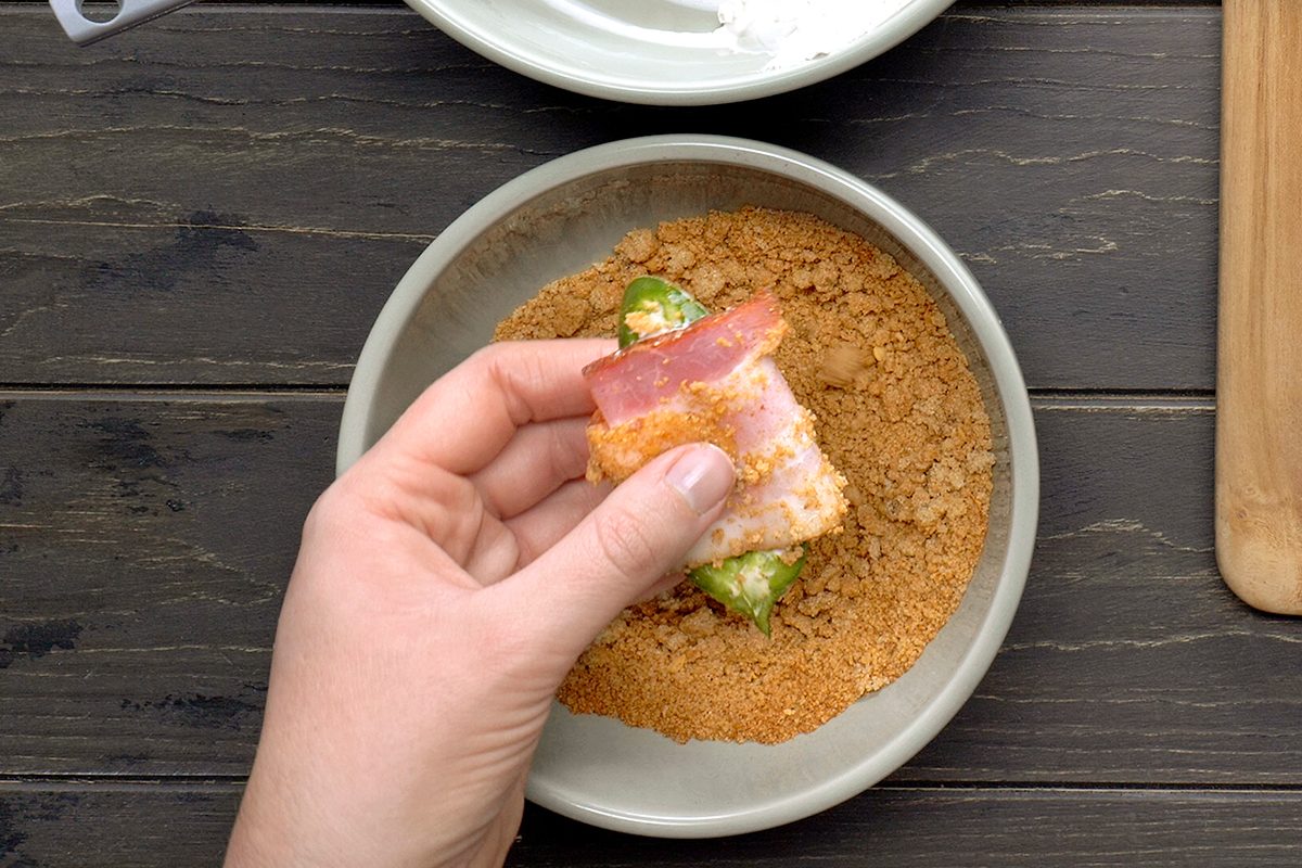 Bacon Wrapped Jalapeno Poppers Tohvs24 48050 Mr 12 10 7