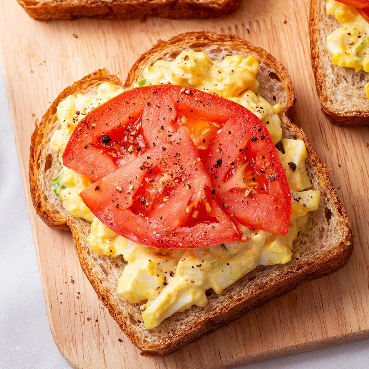 Curried Egg Salad Exps Tohd24 245 Abbeylittlejohn 06