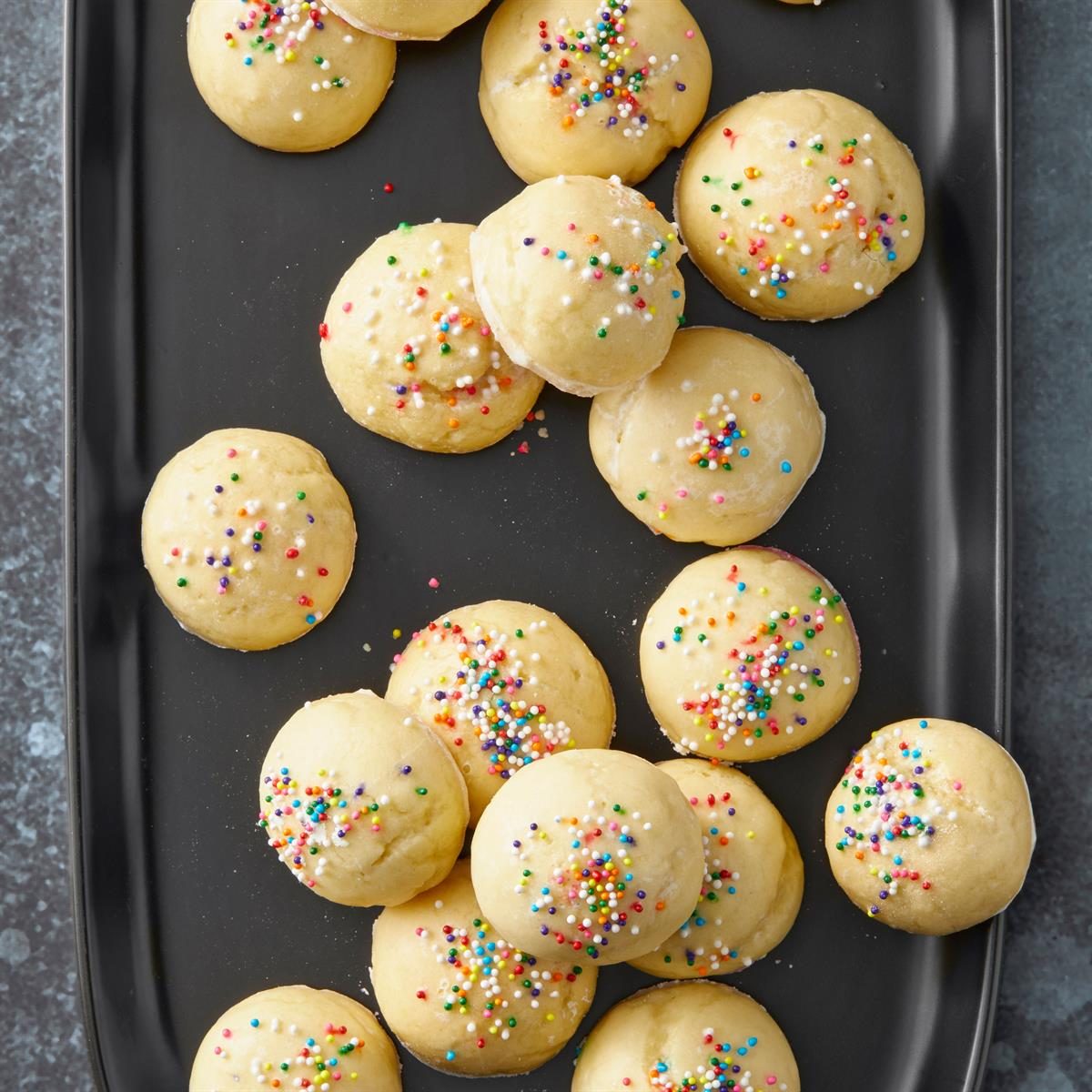 Italian Wedding Cookies Exps Toh25 2531 Md P2 01 08 8b