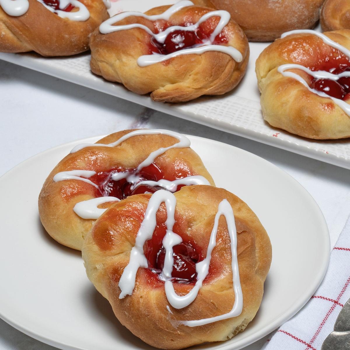 Overnight Cherry Danish Exps Tohd24 46961 Orlycatz 11