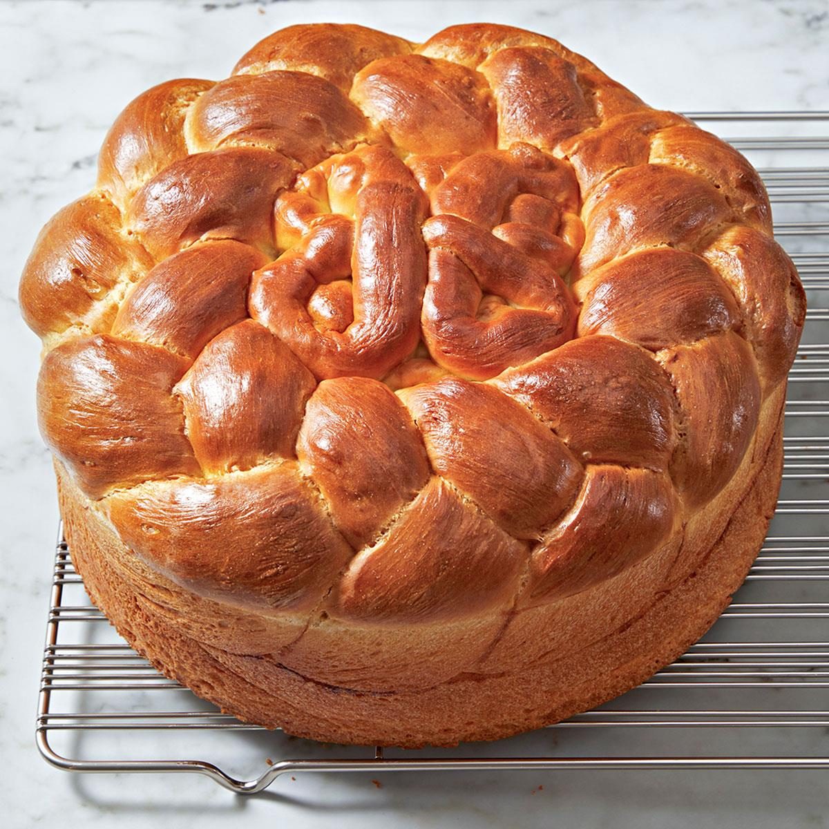 Paska Bread Ukrainian Easter Bread  Exps Ft25 29708 Jr 0116 11
