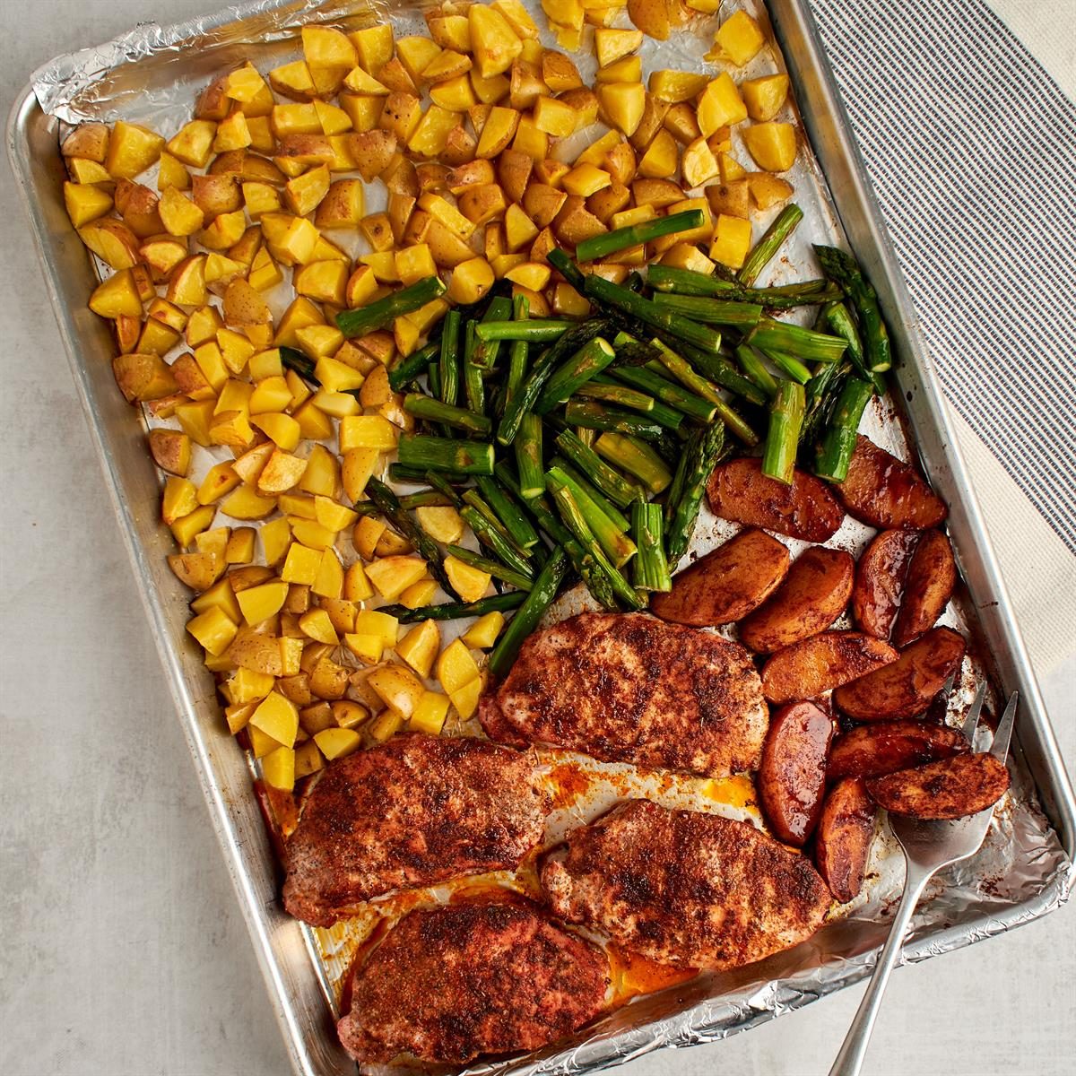 Pork And Asparagus Sheet Pan Dinner Exps Tohd24 207079 Christinema 8