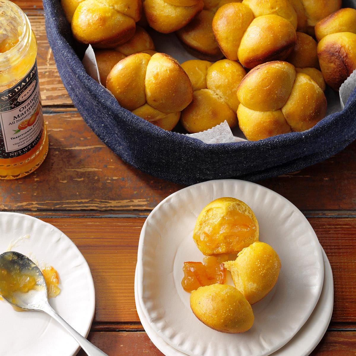 Pumpkin Cloverleaf Rolls