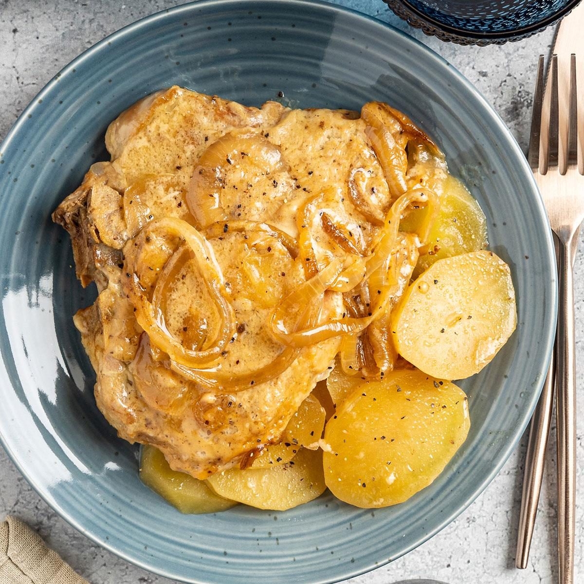 Slow Cooker Pork Chops Potatoes Exps Tohd24 49988 Erickleinberg 6