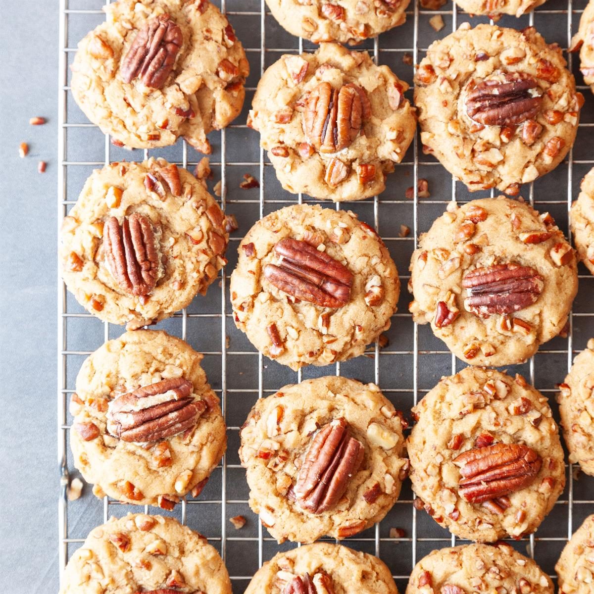 Butter Pecan Cookies Exps Tohd24 12688 Sarahtramonte 4