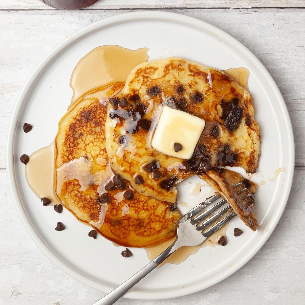 Chocolate Chip Pancakes Exps Tohd24 26858 Sarahtramonte 5