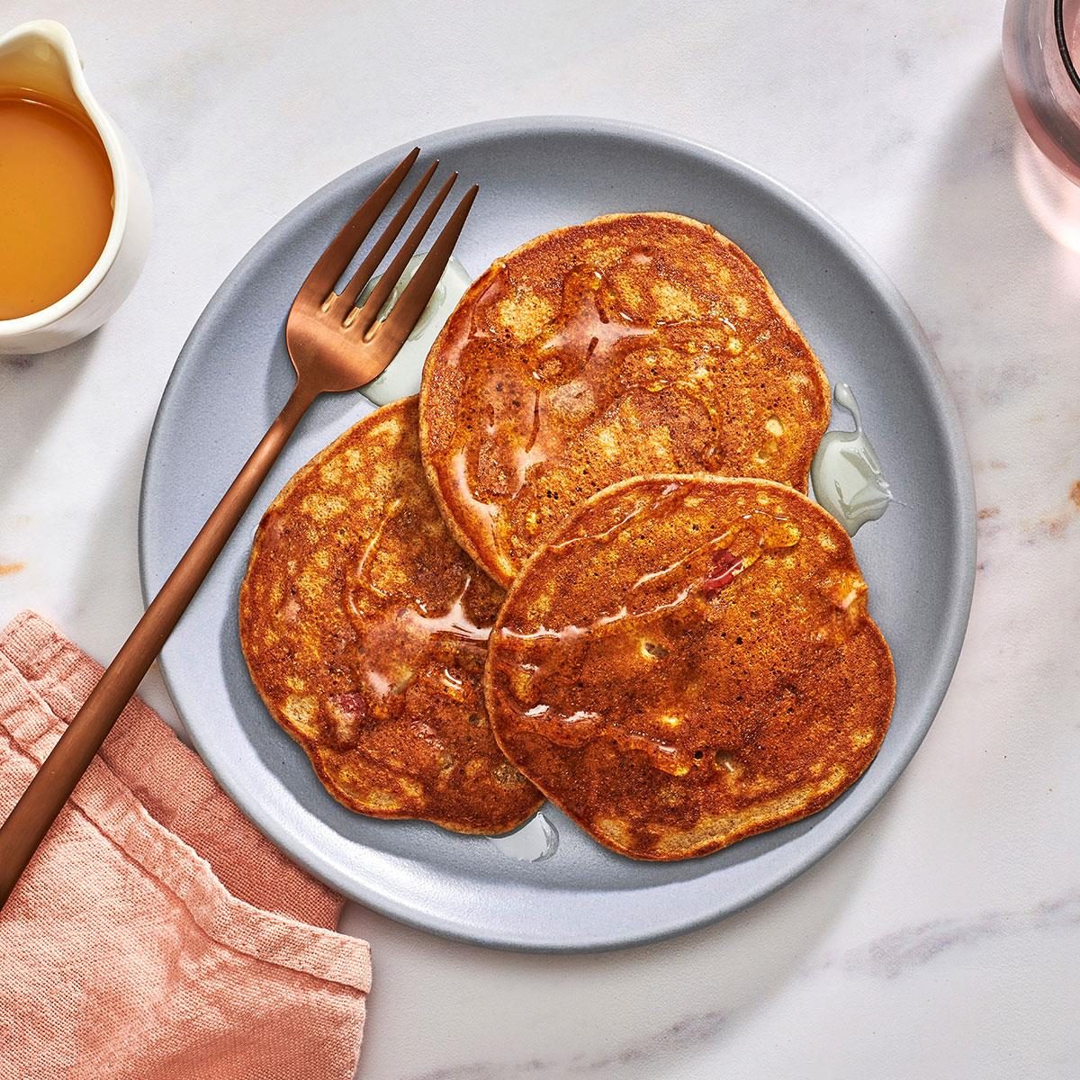 Cinnamon Apple Pancakes Exps Tohd24 24383 Dianachistruga 6
