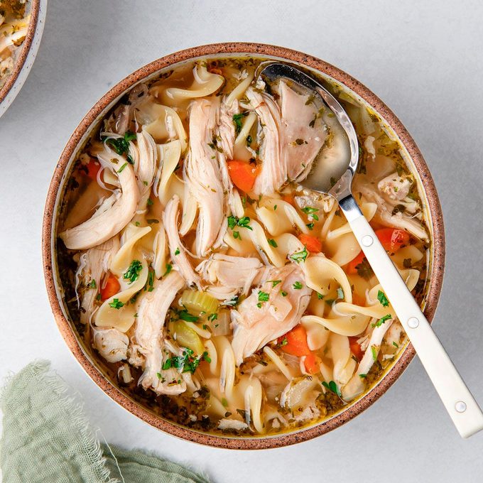 Rotisserie Chicken Soup Exps Tohd25 278483 Christinema 5