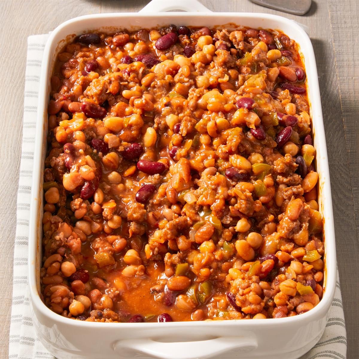 Best Ever Baked Beans And Sausage Exps Ft25 4624 Jr 0613 1 1